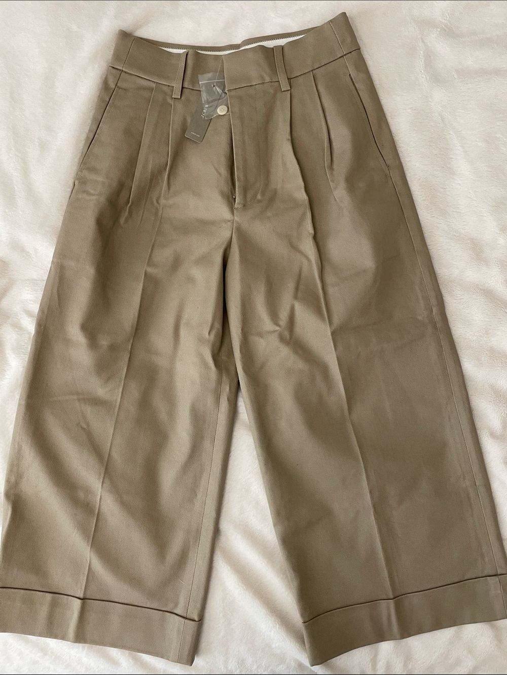 J.crew Women’s Wide-Leg Pleated Khaki Ankle Pants Size: petite 6